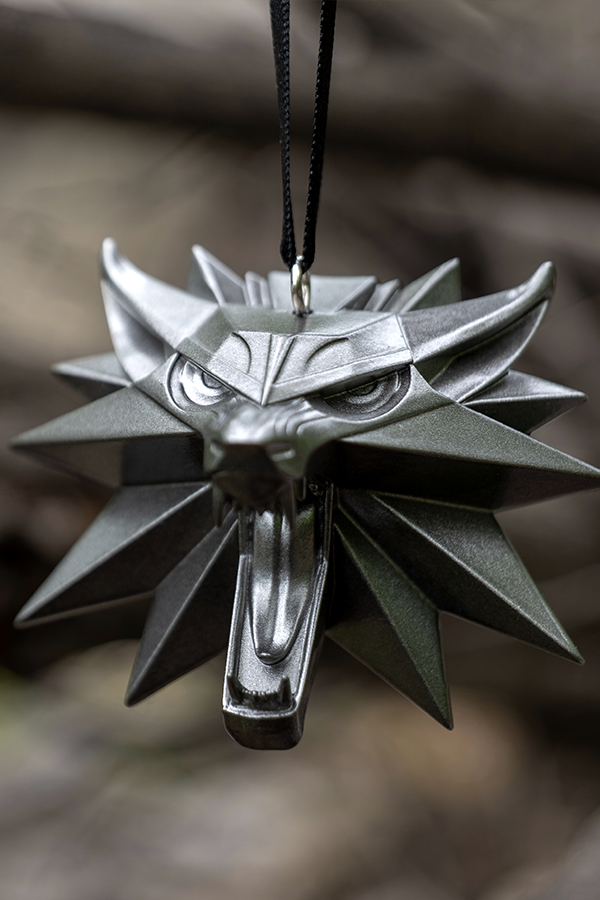 THE WITCHER WOLF MEDALLION ORNAMENT