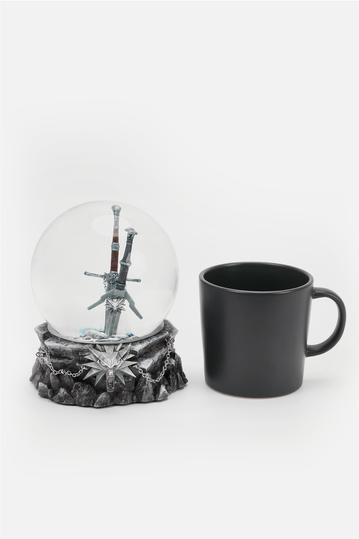 THE WITCHER TOOLS OF THE TRADE SNOW GLOBE