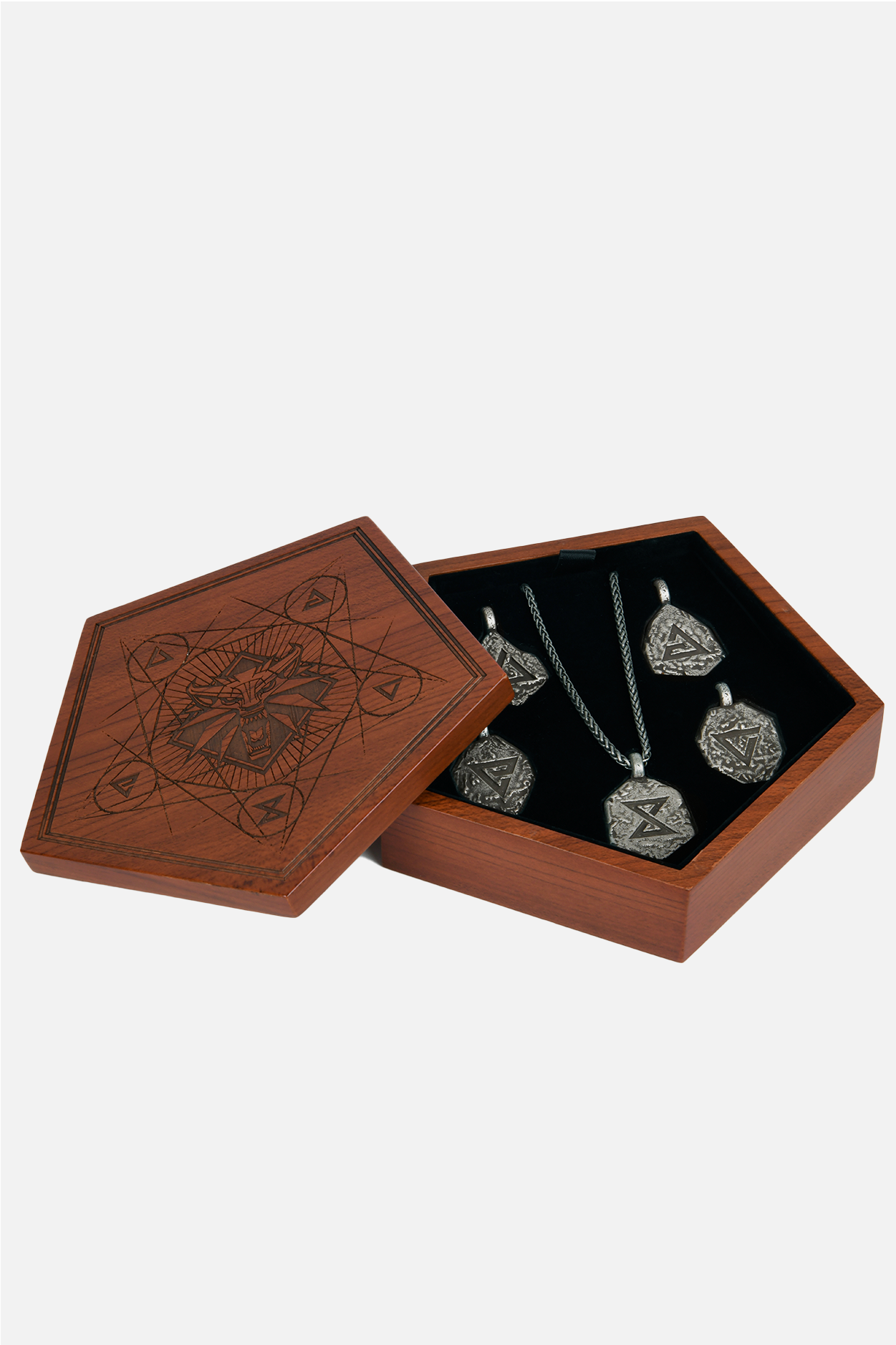 THE WITCHER SIGNS PENDANT SET AND KEEPSAKE BOX
