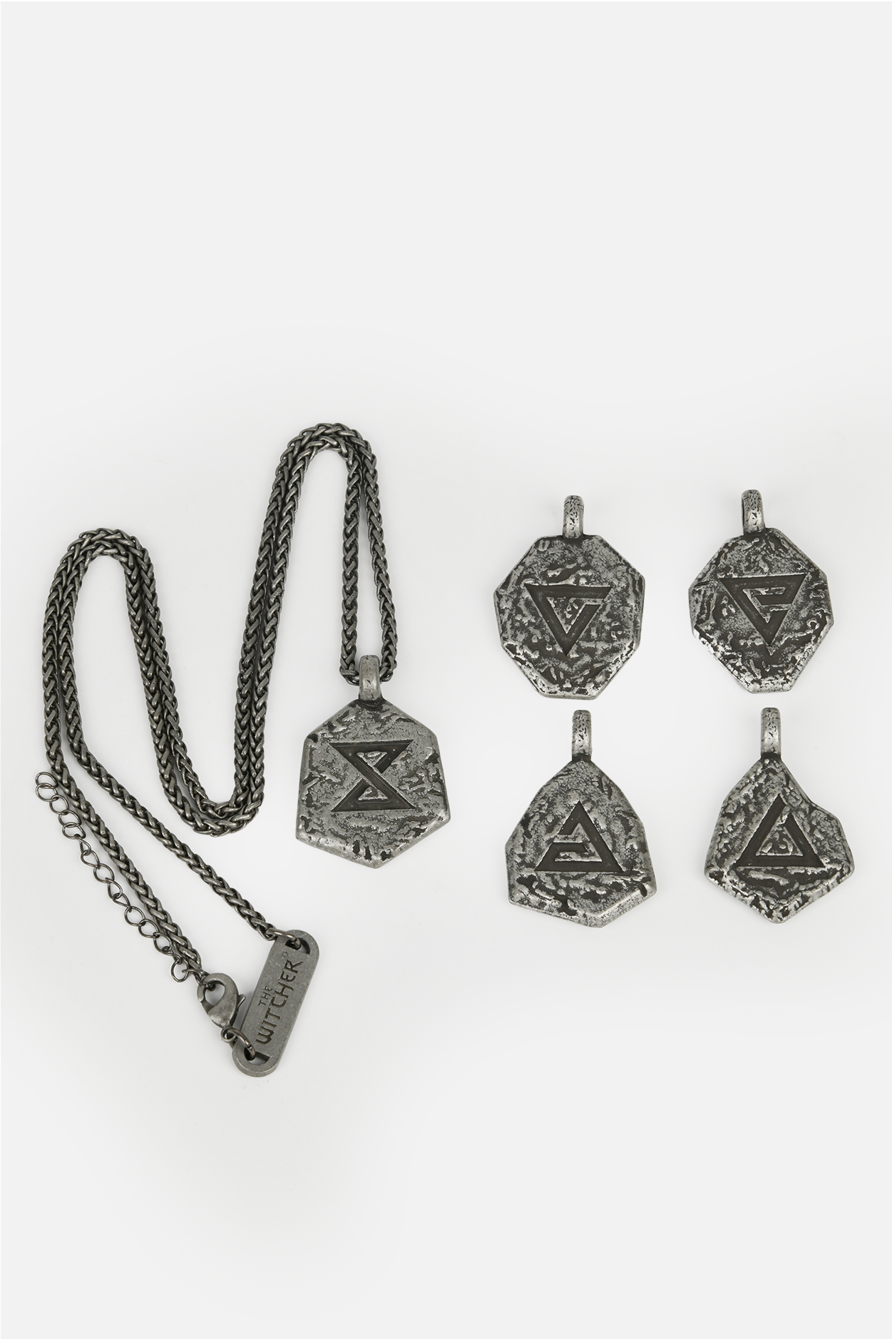 THE WITCHER SIGNS PENDANT SET AND KEEPSAKE BOX