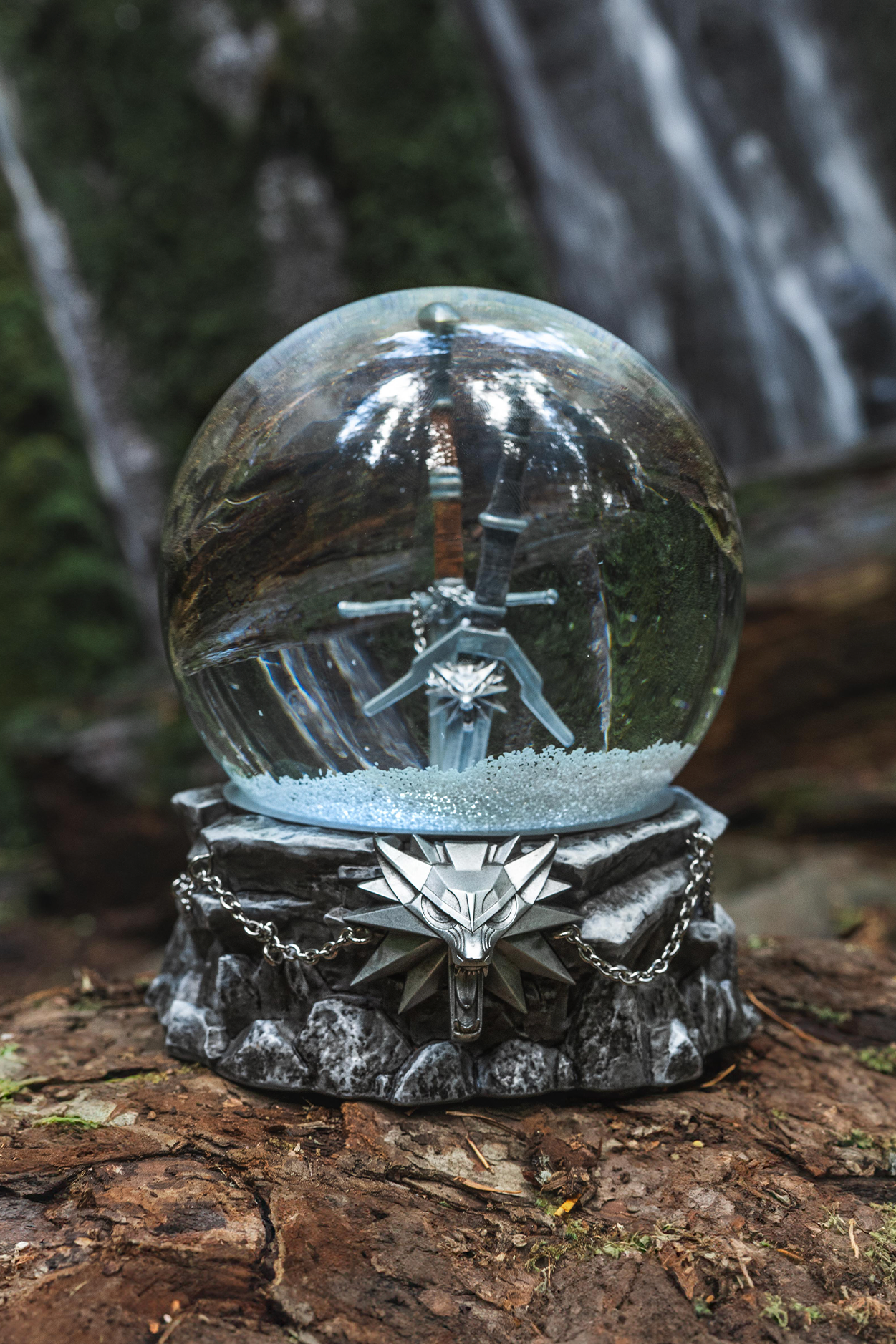 THE WITCHER TOOLS OF THE TRADE SNOW GLOBE