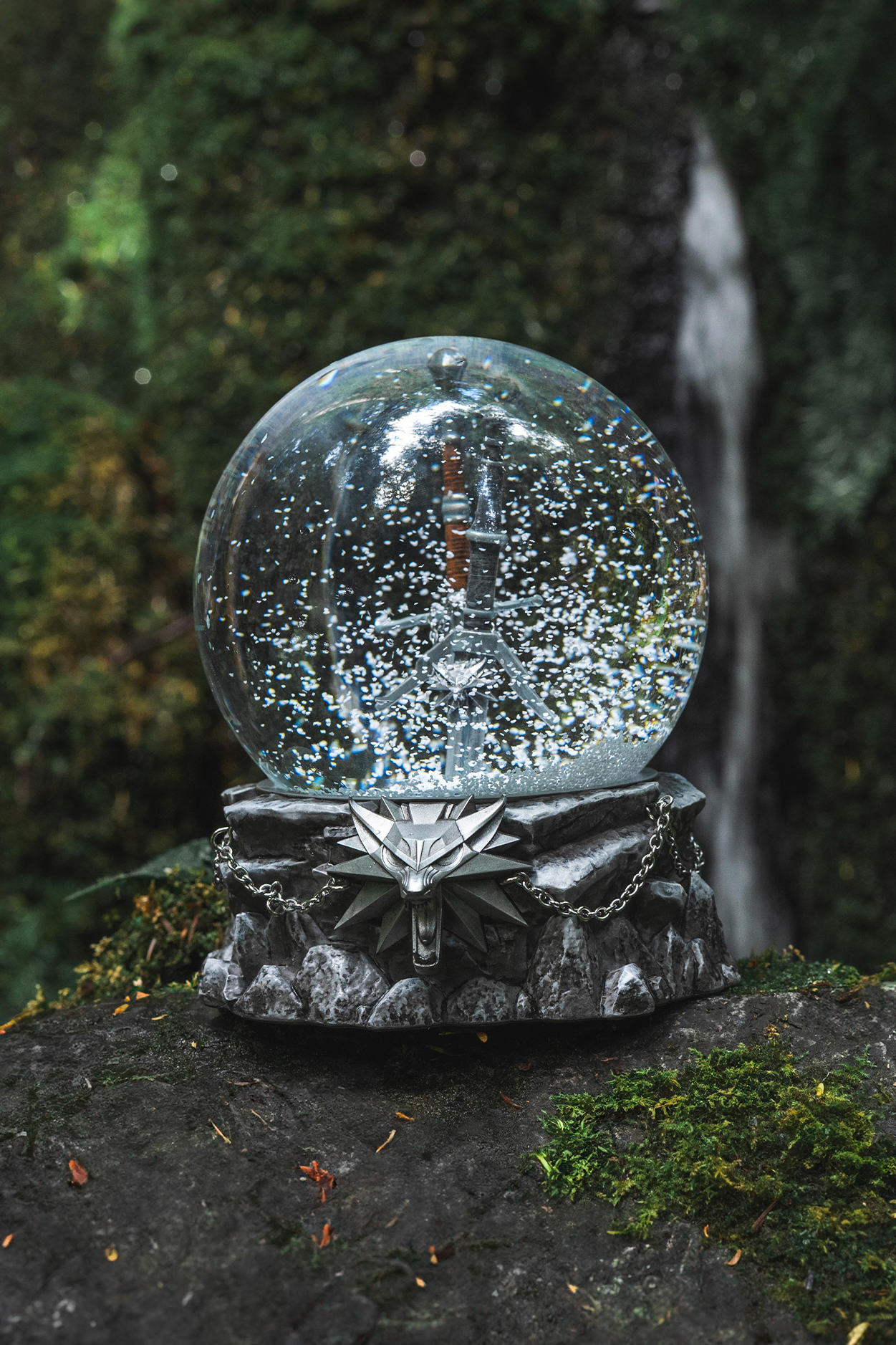 THE WITCHER TOOLS OF THE TRADE SNOW GLOBE