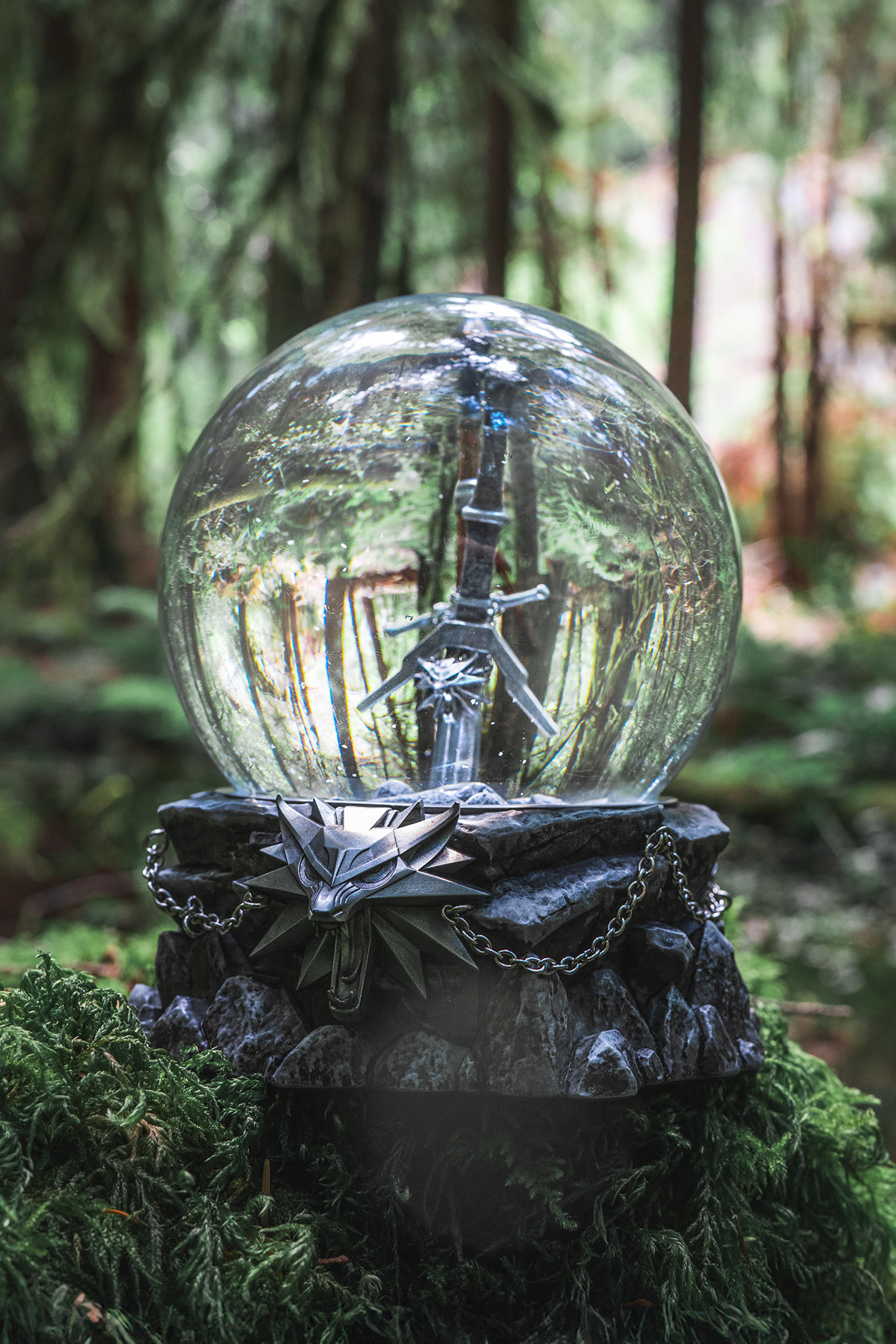 THE WITCHER TOOLS OF THE TRADE SNOW GLOBE