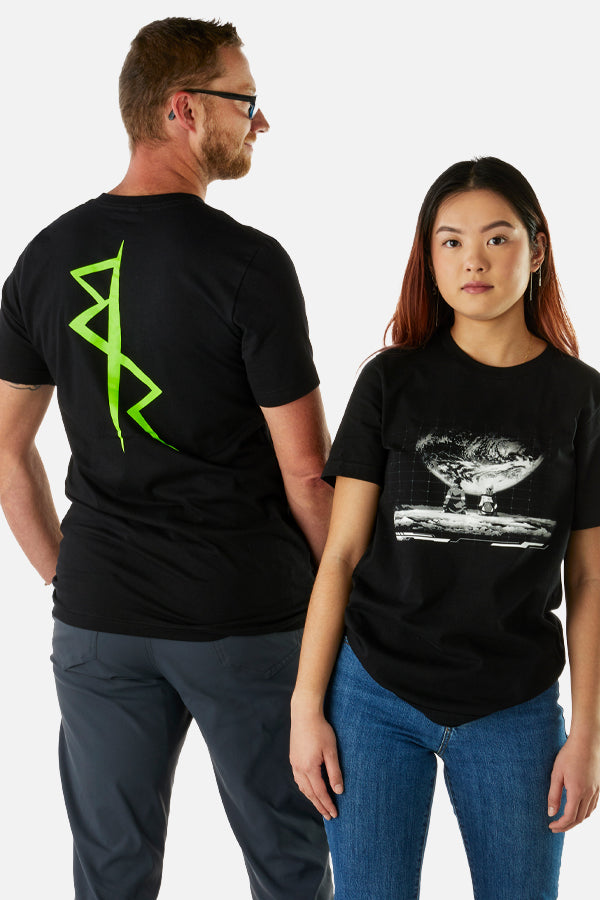 CYBERPUNK EDGERUNNERS MOON DATE TEE