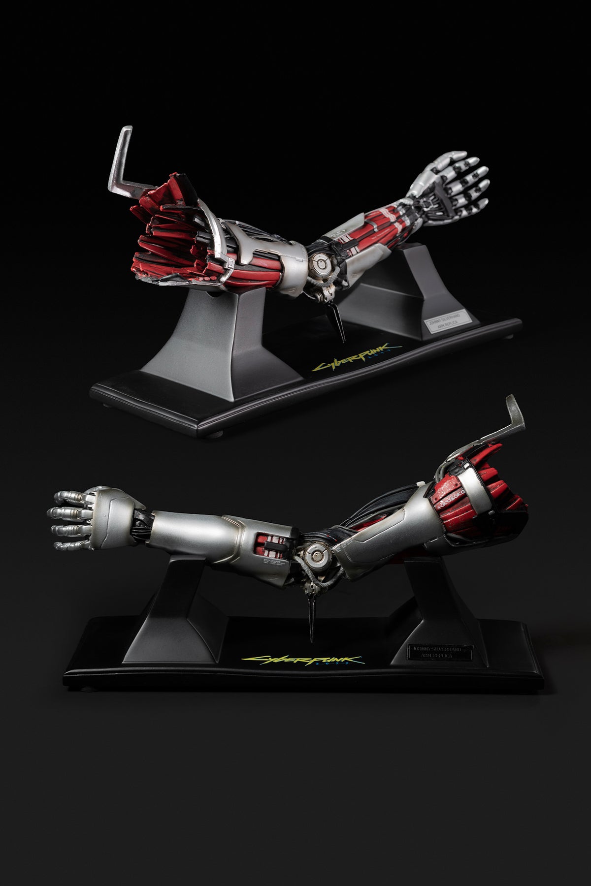 CYBERPUNK 2077: JOHNNY SILVERHAND ARM REPLICA