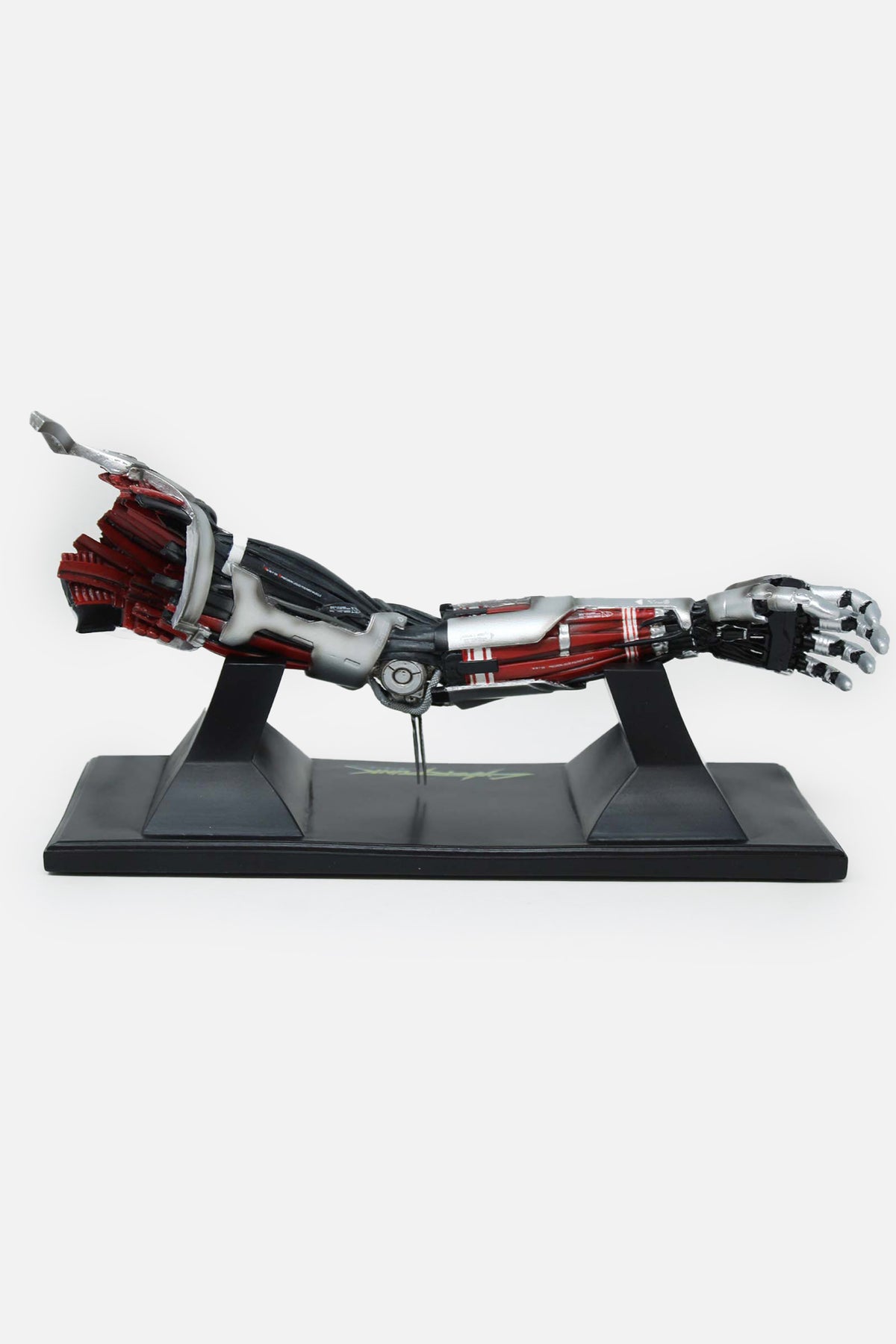 CYBERPUNK 2077: JOHNNY SILVERHAND ARM REPLICA
