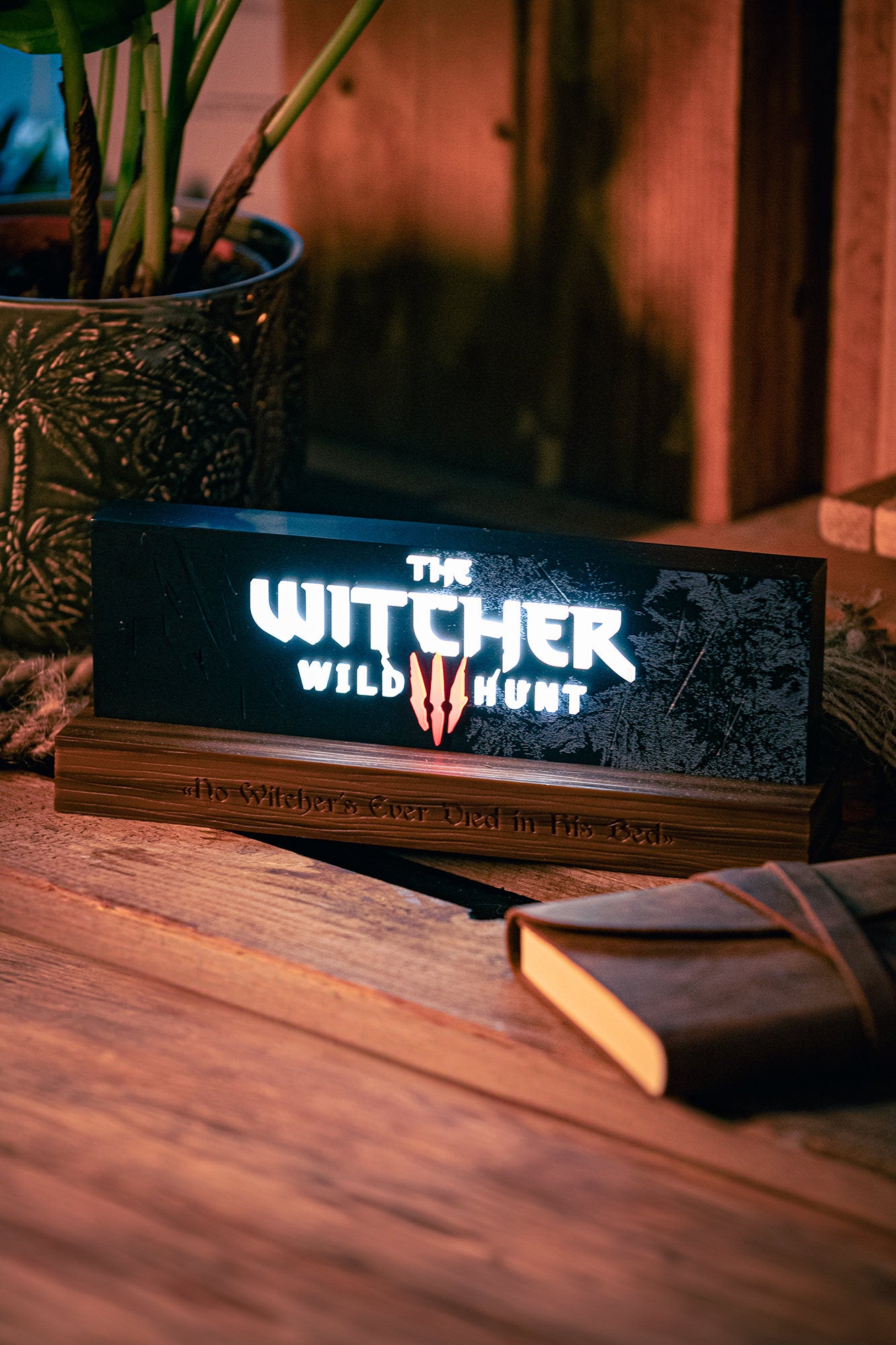 THE WITCHER 3: WILD HUNT LOGO LAMP