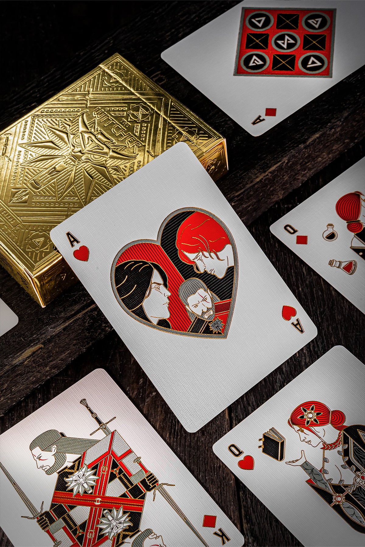 THE WITCHER PLAYING CARDS: GOTY EDITION
