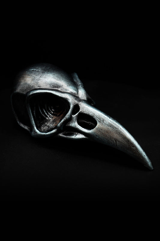 THE WITCHER YENNEFER’S CRYSTAL RAVEN SKULL