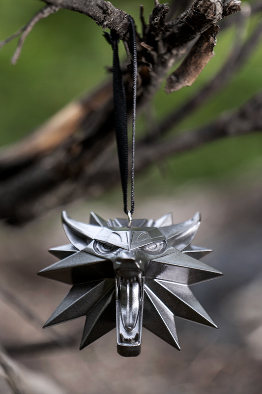 THE WITCHER WOLF MEDALLION ORNAMENT