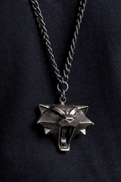 THE WITCHER CAT SCHOOL MEDALLION