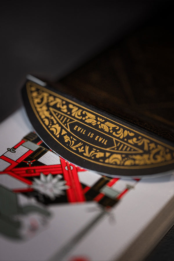 THE WITCHER PLAYING CARDS: LIMITED EDITION GOLD