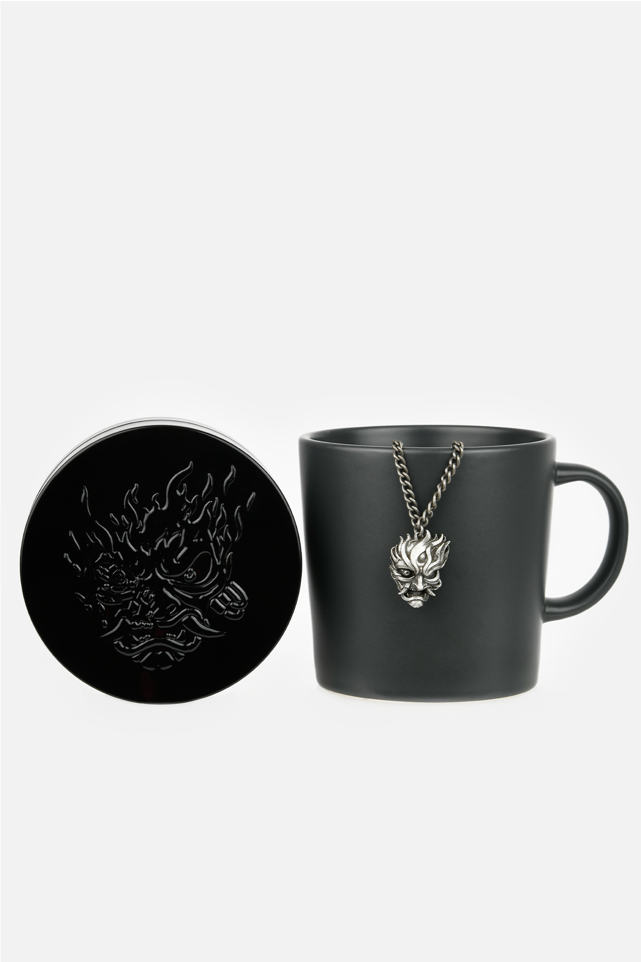 CYBERPUNK 2077 SAMURAI MEDALLION NECKLACE