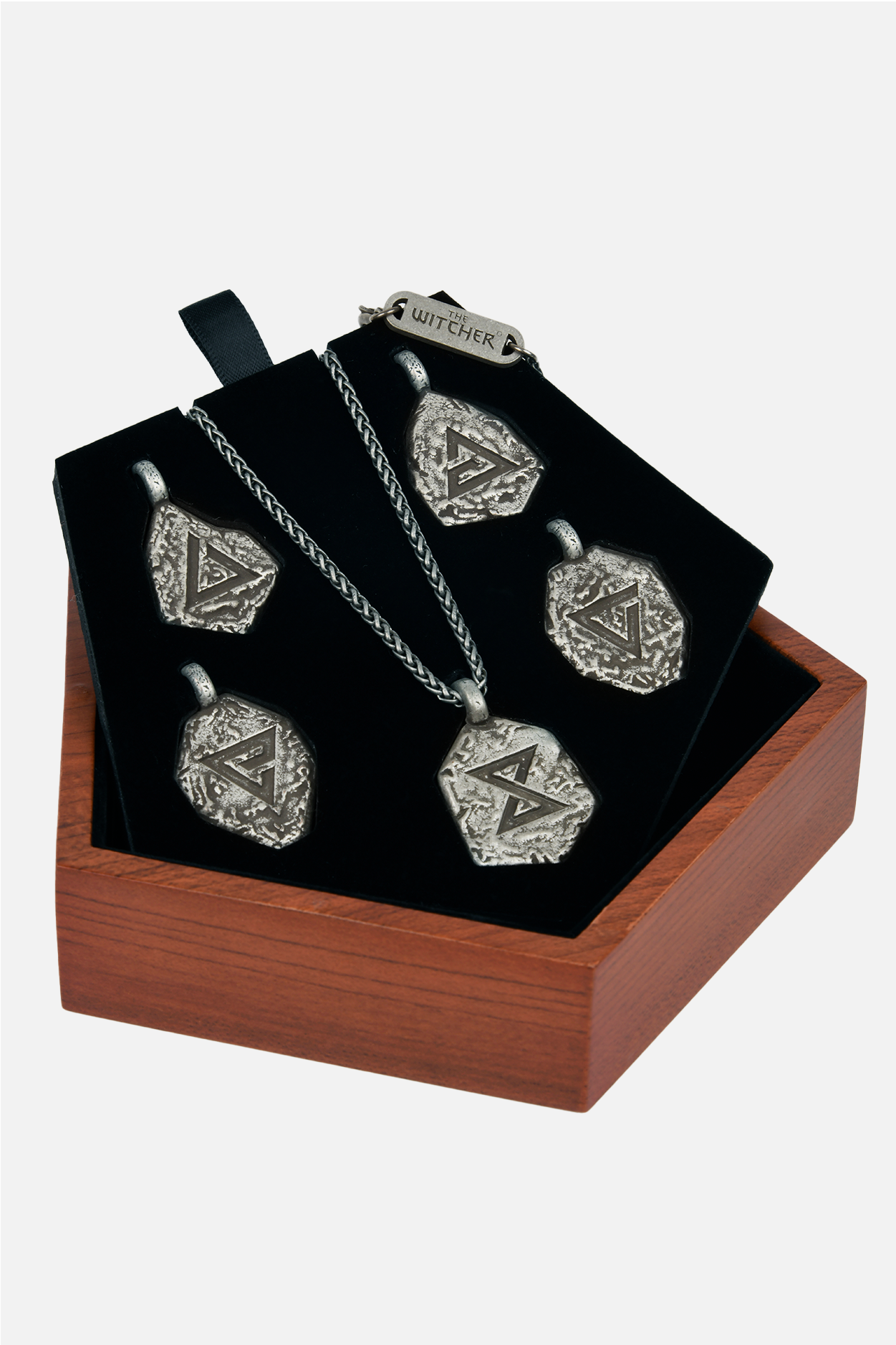 THE WITCHER SIGNS PENDANT SET AND KEEPSAKE BOX