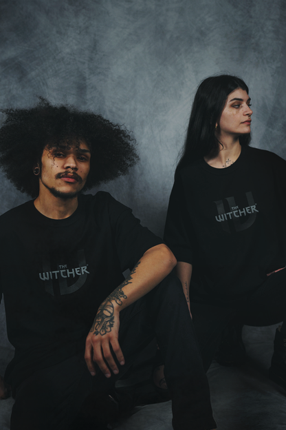 THE WITCHER 4 LOGO TEE