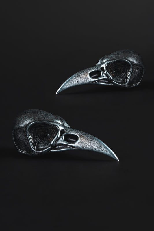 THE WITCHER YENNEFER’S CRYSTAL RAVEN SKULL