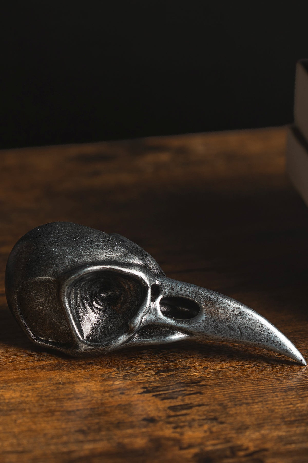 THE WITCHER YENNEFER’S CRYSTAL RAVEN SKULL